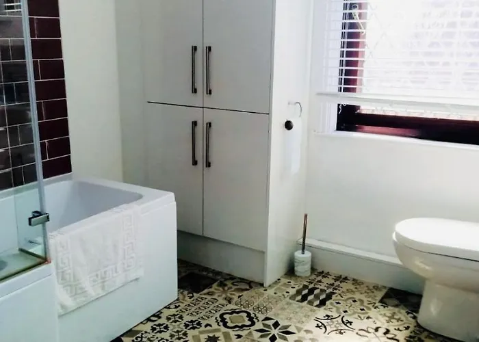 Vinery Four-bedroom House *